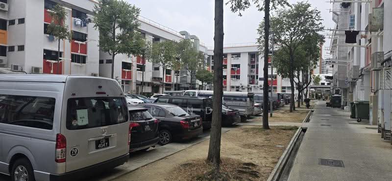 Super Rare available near coffee shop 4D, street 81, Pasir Ris / Tampines, 800 sqft, Shop / Shophouse For Rent, by Randy How, 500261593 - Exterior - CommercialGuru.com.sg
