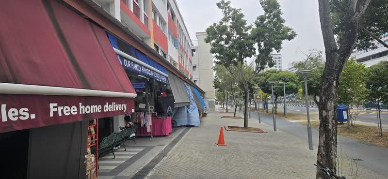 Super Rare available near coffee shop 4D, street 81, Pasir Ris / Tampines, 800 sqft, Shop / Shophouse For Rent, by Randy How, 500261593 - Exterior - CommercialGuru.com.sg