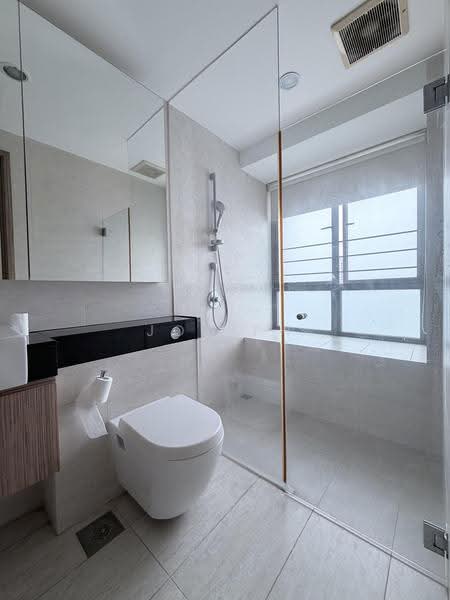 Trevista, 21 Lorong 3 Toa Payoh, Balestier / Toa Payoh, 2 Bedrooms, 926 sqft, Condominium For Rent, by Joseph Tay, 500261598 - Bathroom - PropertyGuru.com.sg