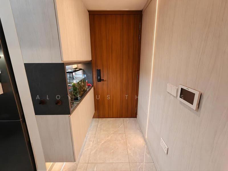 Stirling Residences, 25 Stirling Road, Alexandra / Commonwealth, 3 Bedrooms, 786 sqft, Condominium For Sale, by Aloysius Thomas Tan, 500261611 - Entrance - PropertyGuru.com.sg