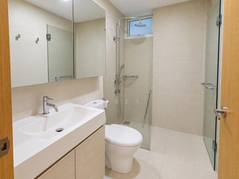 The Tampines Trilliant, 29 Tampines Central 7, Pasir Ris / Tampines, 2 Bedrooms, 872 sqft, Condominium For Rent, by Casey Koo 古家进, 500261613 - Bathroom - PropertyGuru.com.sg