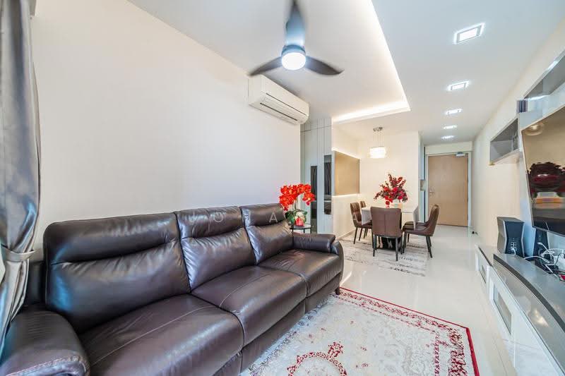 748A Bedok Reservoir Crescent, 748A Bedok Reservoir Crescent, Bedok / Upper East Coast, 3 Bedrooms, 936 sqft, HDB Flat For Sale, by Johanna Chow, 500261614 - Living Room - PropertyGuru.com.sg