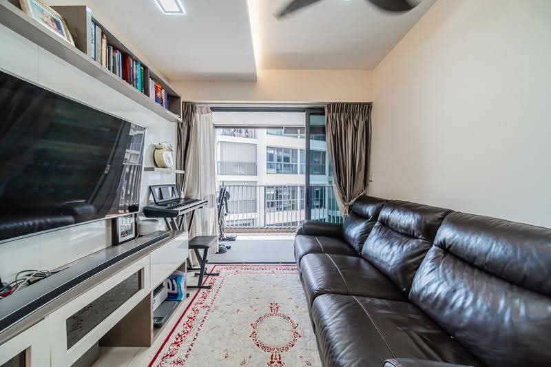 748A Bedok Reservoir Crescent, 748A Bedok Reservoir Crescent, Bedok / Upper East Coast, 3 Bedrooms, 936 sqft, HDB Flat For Sale, by Johanna Chow, 500261614 - Living Room - PropertyGuru.com.sg