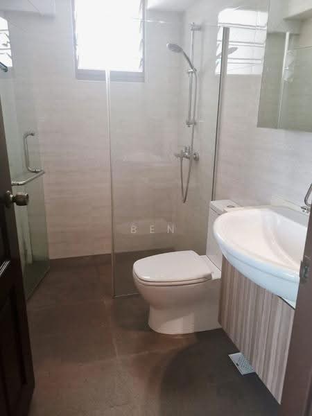 161B Punggol Central, 161B Punggol Central, Hougang / Punggol / Sengkang, Room Rental, 200 sqft, HDB Flat For Rent, by Ben Lee, 500261650 - Bathroom - PropertyGuru.com.sg