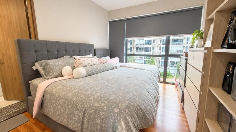 Palm Isles, 40 Flora Drive, Changi Airport / Changi Village, 3 Bedrooms, 990 sqft, Condominium For Sale, by Mirza Amir, 500261652 - Master Bedroom - PropertyGuru.com.sg