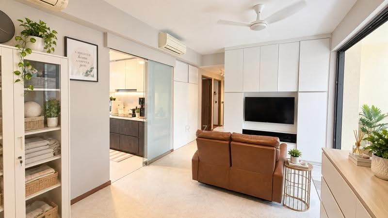Palm Isles, 40 Flora Drive, Changi Airport / Changi Village, 3 Bedrooms, 990 sqft, Condominium For Sale, by Mirza Amir, 500261652 - Living Room - PropertyGuru.com.sg