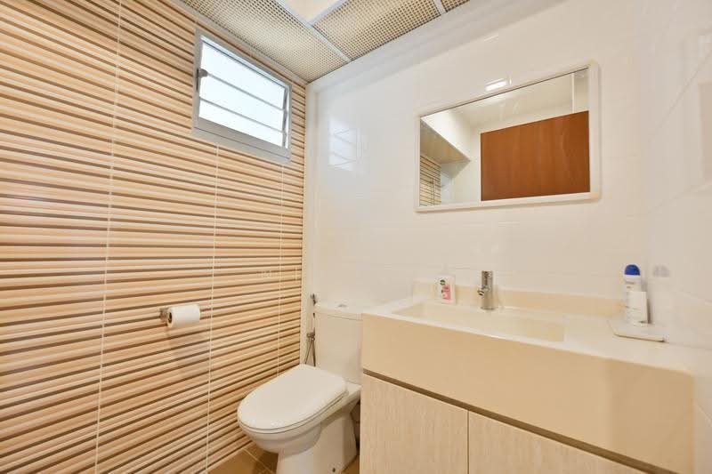 442A Bukit Batok West Avenue 8, 442A Bukit Batok West Avenue 8, Dairy Farm / Bukit Panjang / Choa Chu Kang, 3 Bedrooms, 1,206 sqft, HDB Flat For Sale, by Nicole Chan, 500261656 - Bathroom - PropertyGuru.com.sg