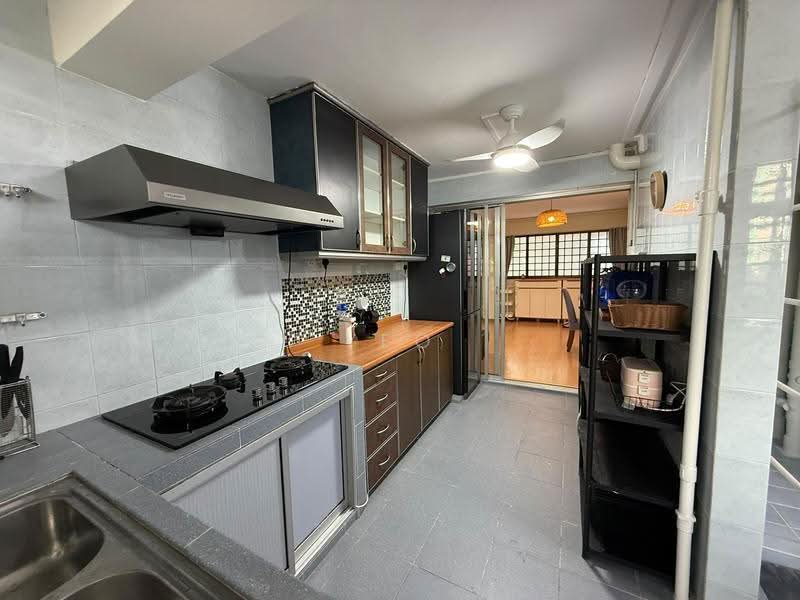 201 Toa Payoh North, 201 Toa Payoh North, Balestier / Toa Payoh, 3 Bedrooms, 936 sqft, HDB Flat For Sale, by Yeo Tong Boon, 500261657 - Kitchen - PropertyGuru.com.sg