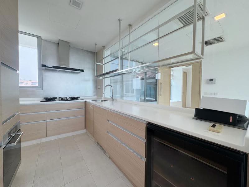 The Azure Sentosa Premium Living, Harbourfront / Telok Blangah, 4 Bedrooms, 2,121 sqft, Condominium For Sale, by Karmen Seam, 500261682 - Kitchen - PropertyGuru.com.sg