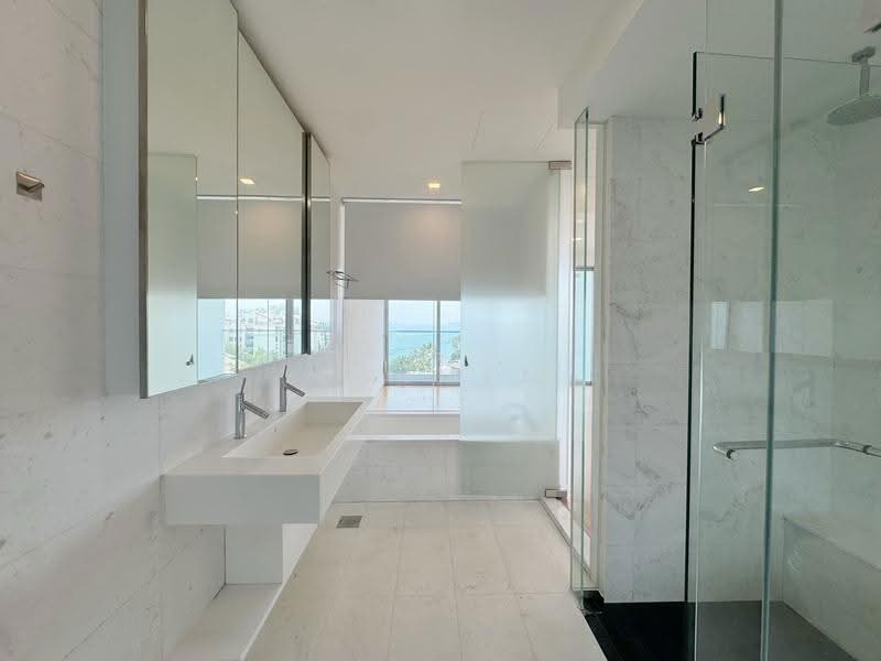 The Azure Sentosa Premium Living, Harbourfront / Telok Blangah, 4 Bedrooms, 2,121 sqft, Condominium For Sale, by Karmen Seam, 500261682 - Bathroom - PropertyGuru.com.sg
