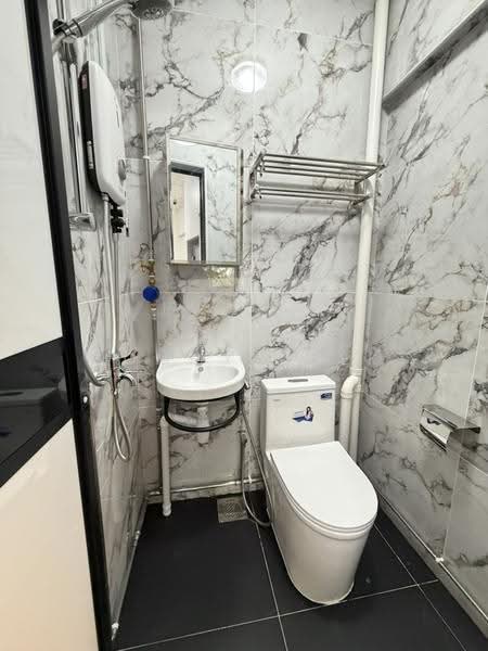 344 Jurong East Street 31, 344 Jurong East Street 31, Boon Lay / Jurong / Tuas, Studio, 200 sqft, HDB Flat For Rent, by Tommy Kwek, 500261692 - Bathroom - PropertyGuru.com.sg