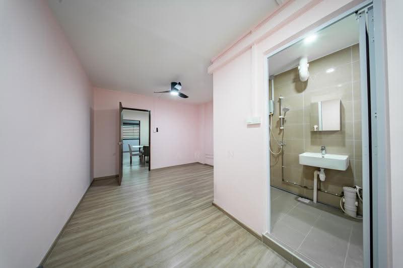 873 Tampines Street 84, 873 Tampines Street 84, Pasir Ris / Tampines, 4 Bedrooms, 1,302 sqft, HDB Flat For Sale, by Carin Pay, 500261697 - Master Bedroom - PropertyGuru.com.sg