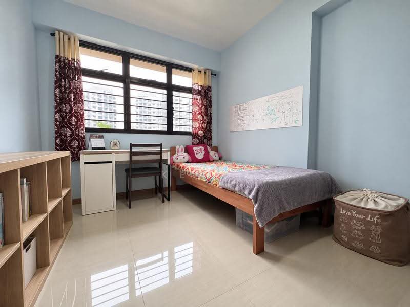 458B Sengkang West Road, 458B Sengkang West Road, Seletar / Yio Chu Kang, 3 Bedrooms, 1,001 sqft, HDB Flat For Sale, by Kenli Tan, 500261704 - Bedroom - PropertyGuru.com.sg