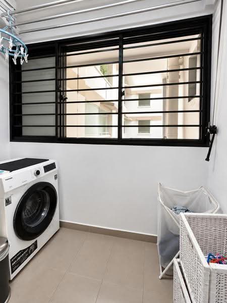 458B Sengkang West Road, 458B Sengkang West Road, Seletar / Yio Chu Kang, 3 Bedrooms, 1,001 sqft, HDB Flat For Sale, by Kenli Tan, 500261704 - Yard - PropertyGuru.com.sg