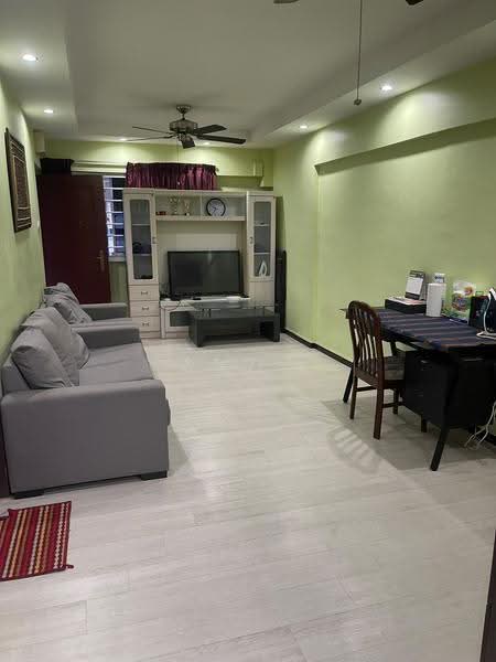 177 Bukit Batok West Avenue 8, 177 Bukit Batok West Avenue 8, Dairy Farm / Bukit Panjang / Choa Chu Kang, 2 Bedrooms, 720 sqft, HDB Flat For Rent, by Abu ., 500261710 - Living Room - PropertyGuru.com.sg