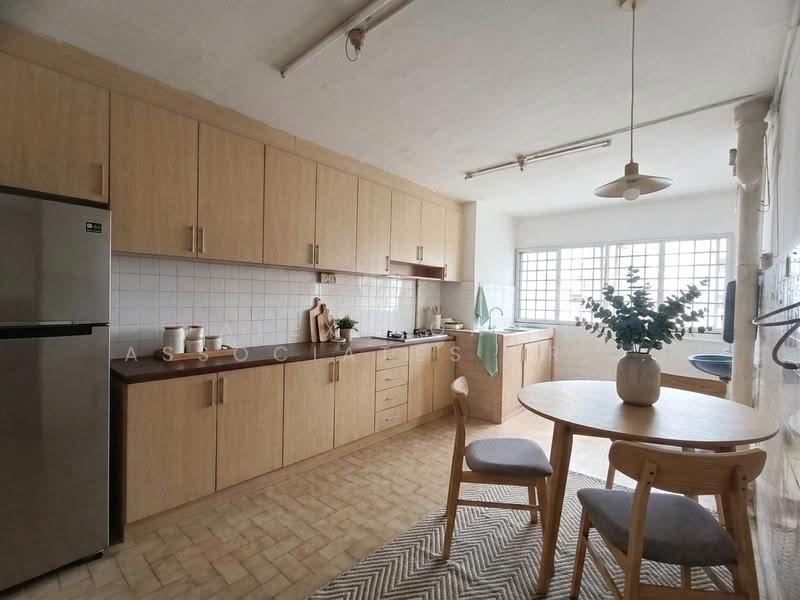 427 Clementi Avenue 3, 427 Clementi Avenue 3, Buona Vista / West Coast / Clementi New Town, 2 Bedrooms, 721 sqft, HDB Flat For Sale, by JOE ANG, 500261729 - Kitchen - PropertyGuru.com.sg