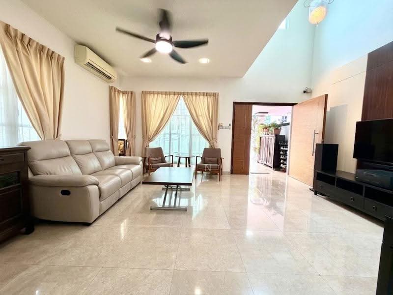 Burgundy Hill, Burgundy Rise, Dairy Farm / Bukit Panjang / Choa Chu Kang, 5 Bedrooms, 3,350 sqft, Semi-Detached House For Sale, by Ben Lee, 500261767 - Living Room - PropertyGuru.com.sg