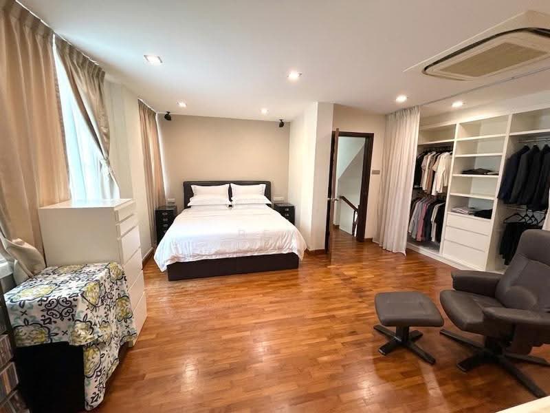 Burgundy Hill, Burgundy Rise, Dairy Farm / Bukit Panjang / Choa Chu Kang, 5 Bedrooms, 3,350 sqft, Semi-Detached House For Sale, by Ben Lee, 500261767 - Bedroom - PropertyGuru.com.sg