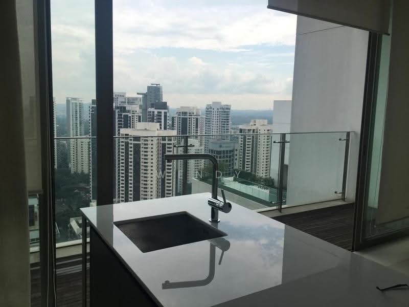 Scotts Square, 8 Scotts Road, Orchard / River Valley, 2 Bedrooms, 947 sqft, Condominium For Rent, by Wendy Koh, 500261778 - PropertyGuru.com.sg