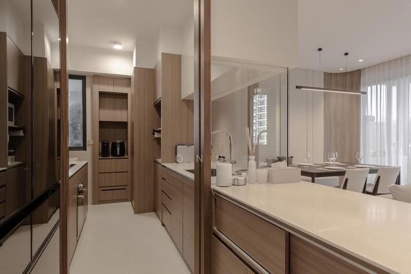 Stirling Residences, 21 Stirling Road, Alexandra / Commonwealth, 4 Bedrooms, 1,346 sqft, Condominium For Sale, by Ong Beng Yew, 500261792 - Kitchen - PropertyGuru.com.sg