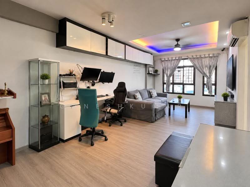 487 Segar Road, 487 Segar Road, Dairy Farm / Bukit Panjang / Choa Chu Kang, 3 Bedrooms, 990 sqft, HDB Flat For Sale, by GANESHKUMAR K, 500261852 - Living Room - PropertyGuru.com.sg