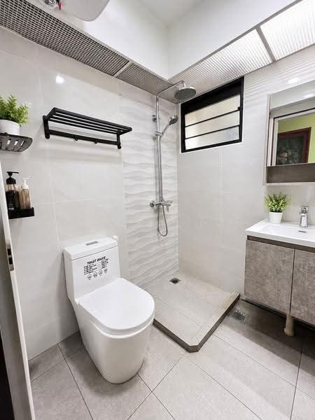 487 Segar Road, 487 Segar Road, Dairy Farm / Bukit Panjang / Choa Chu Kang, 3 Bedrooms, 990 sqft, HDB Flat For Sale, by GANESHKUMAR K, 500261852 - Bathroom - PropertyGuru.com.sg