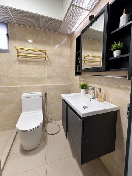 487 Segar Road, 487 Segar Road, Dairy Farm / Bukit Panjang / Choa Chu Kang, 3 Bedrooms, 990 sqft, HDB Flat For Sale, by GANESHKUMAR K, 500261852 - Bathroom - PropertyGuru.com.sg