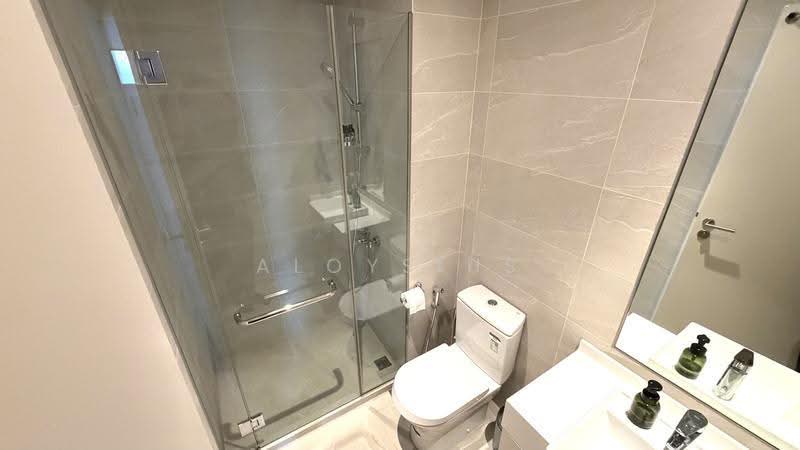 Centrium Square (Office), 320 Serangoon Rd, Farrer Park / Serangoon Rd, 710 sqft, Office For Sale, by Aloysius Ng, 500261863 - Bathroom - CommercialGuru.com.sg