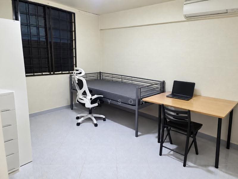 67 Kallang Bahru, 67 Kallang Bahru, Balestier / Toa Payoh, 2 Bedrooms, 700 sqft, HDB Flat For Sale, by Rayson Cheong, 500261871 - Bedroom - PropertyGuru.com.sg