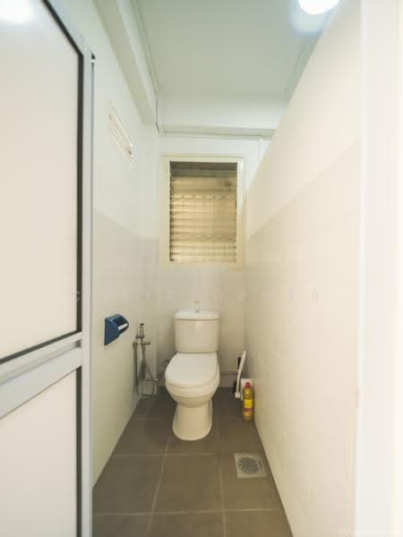 470 Sims Avenue, Sims Avenue, Eunos / Geylang / Paya Lebar, 4 Bedrooms, 4,000 sqft, Shophouse For Sale, by Christopher Silver, 500261872 - Bathroom - PropertyGuru.com.sg
