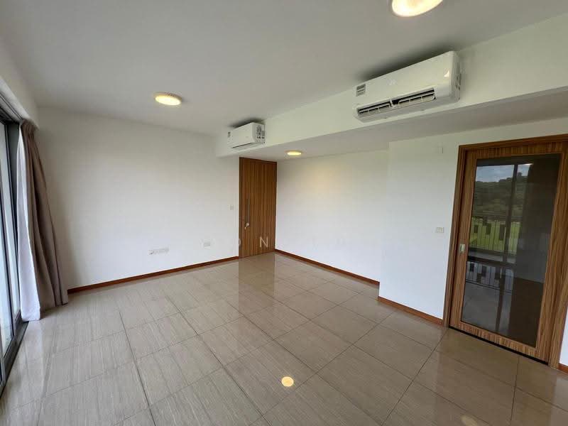 FLO Residence, Punggol Field Walk, Hougang / Punggol / Sengkang, 2 Bedrooms, 786 sqft, Condominium For Sale, by Ronald Ho, 500261873 - Living Hall Squarish Layout - PropertyGuru.com.sg