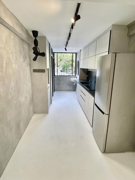 186 Toa Payoh Central, 186 Toa Payoh Central, Balestier / Toa Payoh, Room Rental, 100 sqft, HDB Flat For Rent, by Esther Lee, 500261878 - Kitchen - PropertyGuru.com.sg