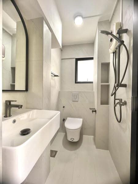 186 Toa Payoh Central, 186 Toa Payoh Central, Balestier / Toa Payoh, Room Rental, 100 sqft, HDB Flat For Rent, by Esther Lee, 500261878 - Bathroom - PropertyGuru.com.sg
