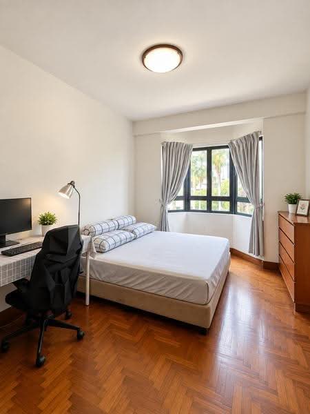 Westcove Condo, 16 West Coast Crescent, Buona Vista / West Coast / Clementi New Town, 3 Bedrooms, 1,206 sqft, Condominium For Rent, by Raymond Tung, 500261887 - Master Bedroom - PropertyGuru.com.sg