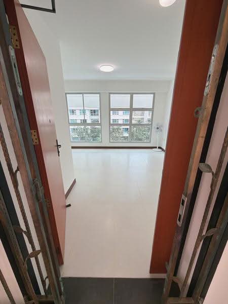 51 Commonwealth Drive, 51 Commonwealth Drive, Alexandra / Commonwealth, 1 Bedroom, 506 sqft, HDB Flat For Sale, by Joseph Chin, 500261889 - Living Room - PropertyGuru.com.sg
