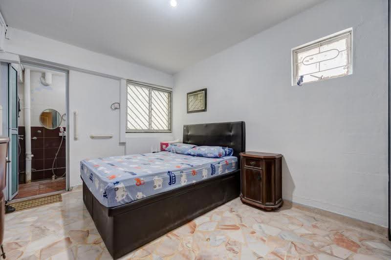 146 Bukit Batok West Avenue 6, 146 Bukit Batok West Avenue 6, Dairy Farm / Bukit Panjang / Choa Chu Kang, 3 Bedrooms, 1,001 sqft, HDB Flat For Sale, by Hakim Halim, 500261898 - Bedroom - PropertyGuru.com.sg