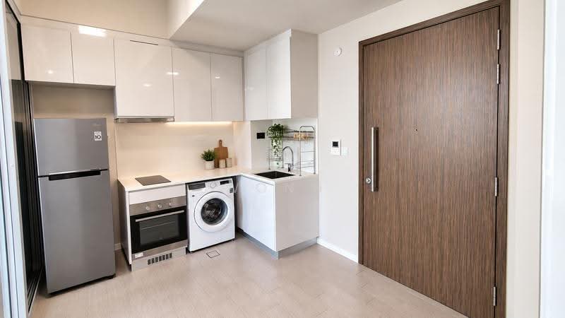 Roots @ Transit, 9 Transit Road, Mandai / Upper Thomson, 1 Bedroom, 441 sqft, Apartment For Sale, by Wong Jun Jie, 500261919 - Kitchen - PropertyGuru.com.sg