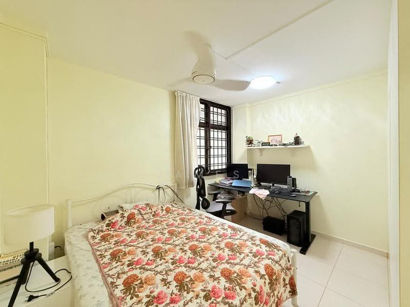 926 Hougang Street 91, 926 Hougang Street 91, Hougang / Punggol / Sengkang, 3 Bedrooms, 1,087 sqft, HDB Flat For Sale, by James Yeo, 500261934 - Bedroom - PropertyGuru.com.sg