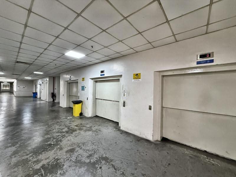 Pantech Business Hub, 192 Pandan Loop, Buona Vista / West Coast / Clementi New Town, 1,206 sqft, Factory / Workshop (B2) For Sale, by Ethan Tan, 500261950 - Corridor - CommercialGuru.com.sg