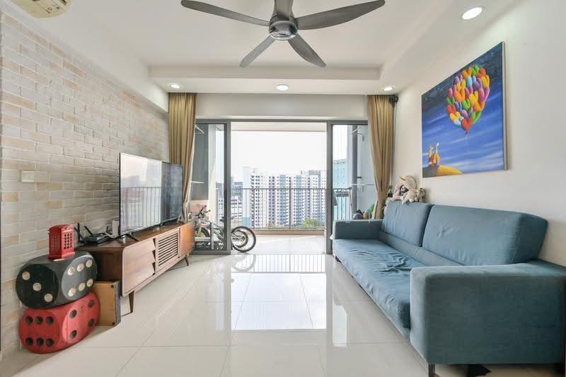 138D Yuan Ching Road, 138D Yuan Ching Road, Boon Lay / Jurong / Tuas, 3 Bedrooms, 958 sqft, HDB Flat For Sale, by Adriel Li Yewen, 500261955 - Living Room - PropertyGuru.com.sg
