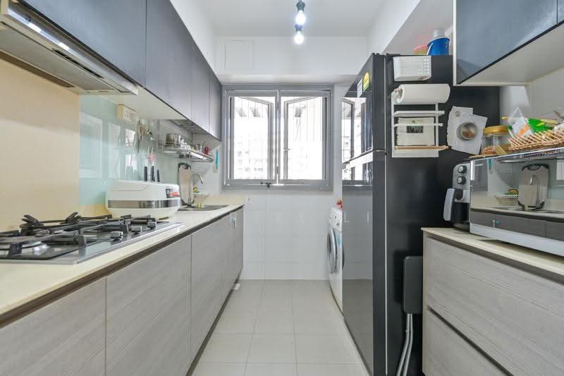 138D Yuan Ching Road, 138D Yuan Ching Road, Boon Lay / Jurong / Tuas, 3 Bedrooms, 958 sqft, HDB Flat For Sale, by Adriel Li Yewen, 500261955 - Kitchen - PropertyGuru.com.sg