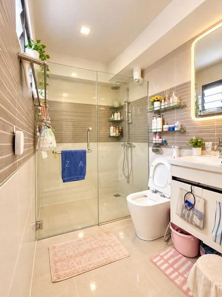 643 Choa Chu Kang Street 64, 643 Choa Chu Kang Street 64, Dairy Farm / Bukit Panjang / Choa Chu Kang, 3 Bedrooms, 1,076 sqft, HDB Flat For Sale, by Zahidah Sauki, 500261970 - Bathroom - PropertyGuru.com.sg
