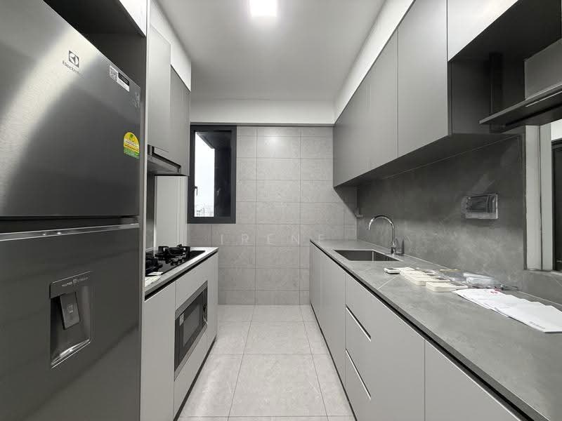 Parc Clematis, 8C Jalan Lempeng, Buona Vista / West Coast / Clementi New Town, 3 Bedrooms, 1,044 sqft, Condominium For Sale, by Irene See, 500261971 - Kitchen - PropertyGuru.com.sg