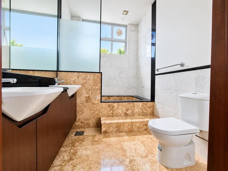 coronation road west, coronation road west, Tanglin / Holland / Bukit Timah, 4 Bedrooms, 15,657 sqft, Semi-Detached House For Sale, by Mike Sek Kok Tiong, 500261974 - L2 - Master Bathroom - PropertyGuru.com.sg