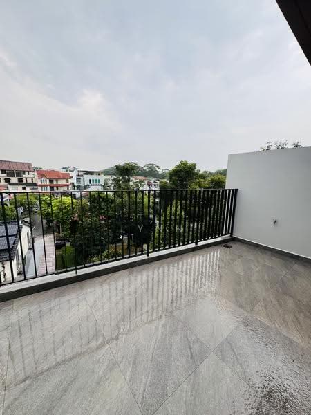 Brand-New 3.5 Storey Inter-Terrace House With Attic & Home Lift, Sembawang / Yishun, 5 Bedrooms, 4,834 sqft, Terraced House For Sale, by Lynn Loh, 500261983 - Balcony - PropertyGuru.com.sg