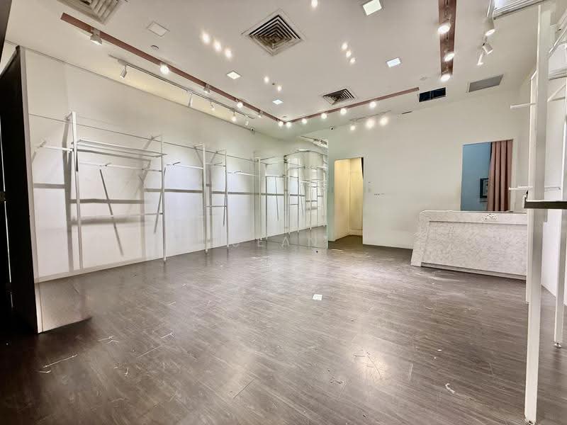 Prime Retail Space @ City Hall Vicinity | Excellent Frontage | Prime Location, City Hall / Clarke Quay, 524 sqft, Other Retail For Rent, by Sean Pang, 500261986 - CommercialGuru.com.sg