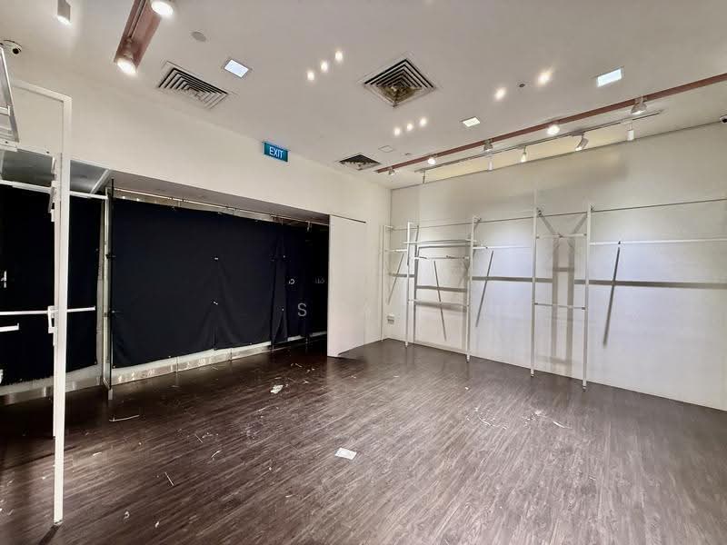 Prime Retail Space @ City Hall Vicinity | Excellent Frontage | Prime Location, City Hall / Clarke Quay, 524 sqft, Other Retail For Rent, by Sean Pang, 500261986 - Interior - CommercialGuru.com.sg