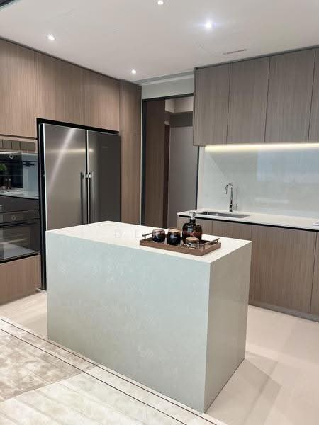 Amberwood at Holland, Tanglin / Holland / Bukit Timah, 5 Bedrooms, 1,335 sqft, Condominium For Sale, by Derek Lim, 500261989 - PropertyGuru.com.sg