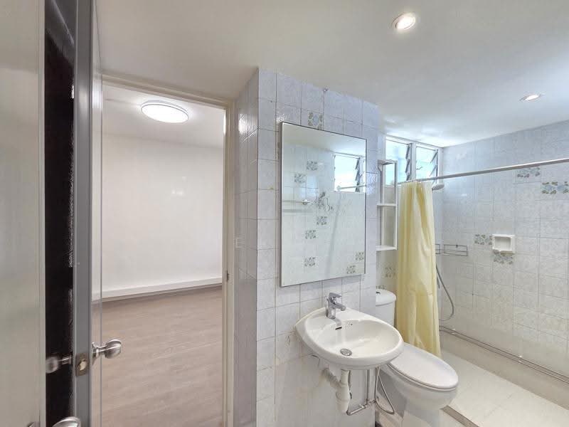 Chancery Court, 36A Dunearn Road, Newton / Novena, 4 Bedrooms, 2,271 sqft, Condominium For Rent, by Eric Gan, 500261994 - Attached Bathroom at Common Bedroom 1 - PropertyGuru.com.sg