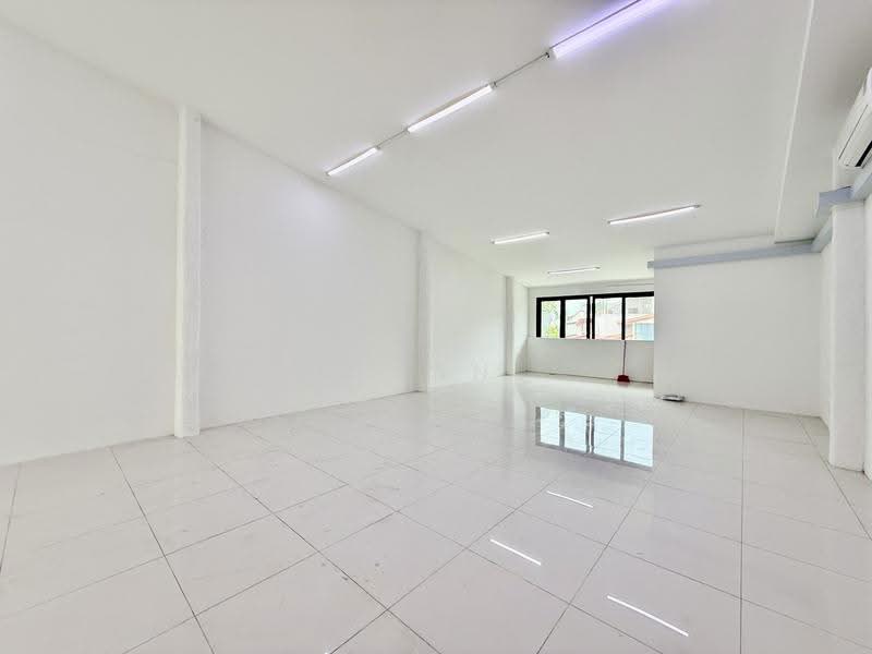 Shophouse Space @ Upper Thomson | Near MRT | Rarely Available | Great Catchment, Mandai / Upper Thomson, 1,600 sqft, Shop / Shophouse For Rent, by Sean Pang, 500261997 - Interior - CommercialGuru.com.sg